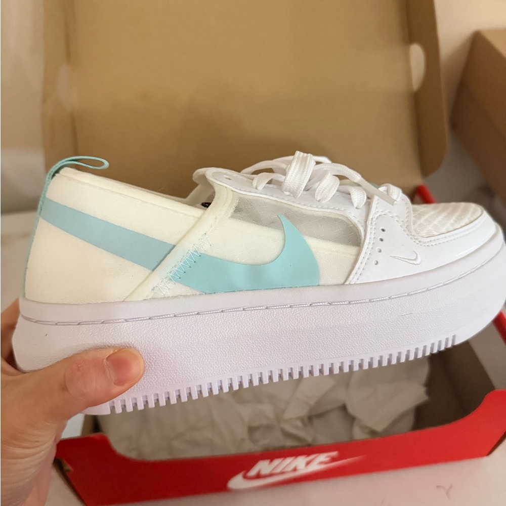 Nike court vision Alta txt